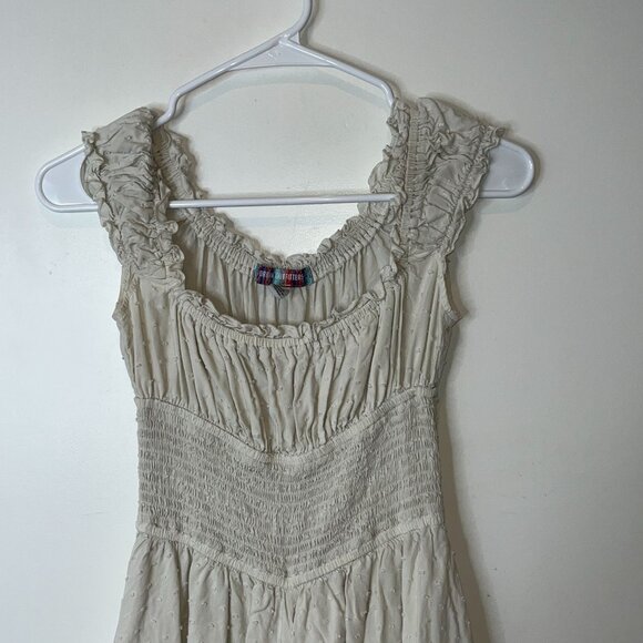 Urban Outfitters Cream Ruffle Smocked Romper ROMantic SmalL S WOMENS - Picture 3 of 10